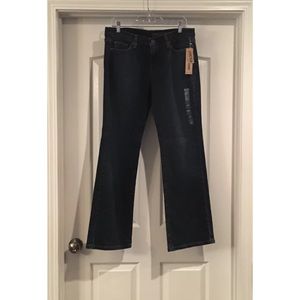 NWT DKNY Ludlow Jeans Size 10
